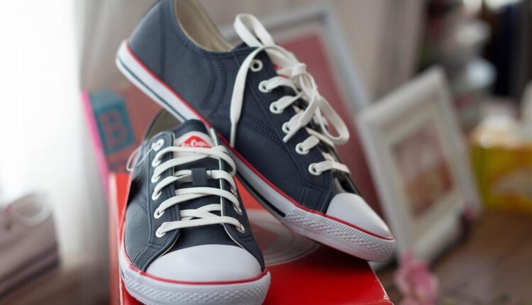 کفش مردانه اسکچرز